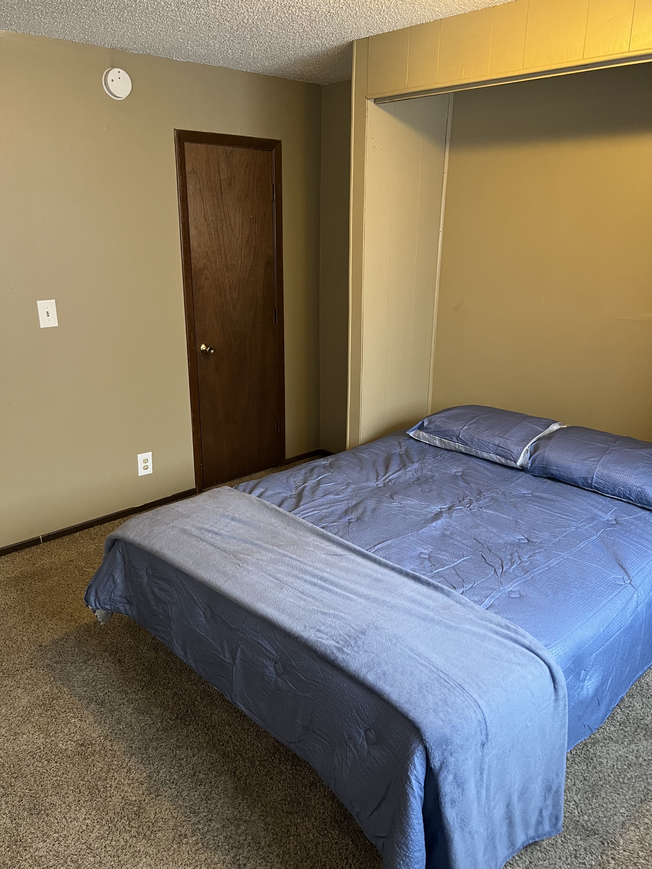 901 Southwest Tyler Street - 112